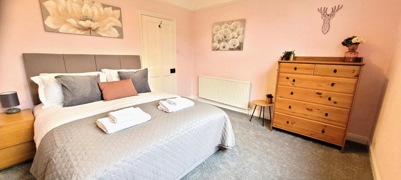 Hartoft St - 2 Bed Near River Йорк Екстериор снимка